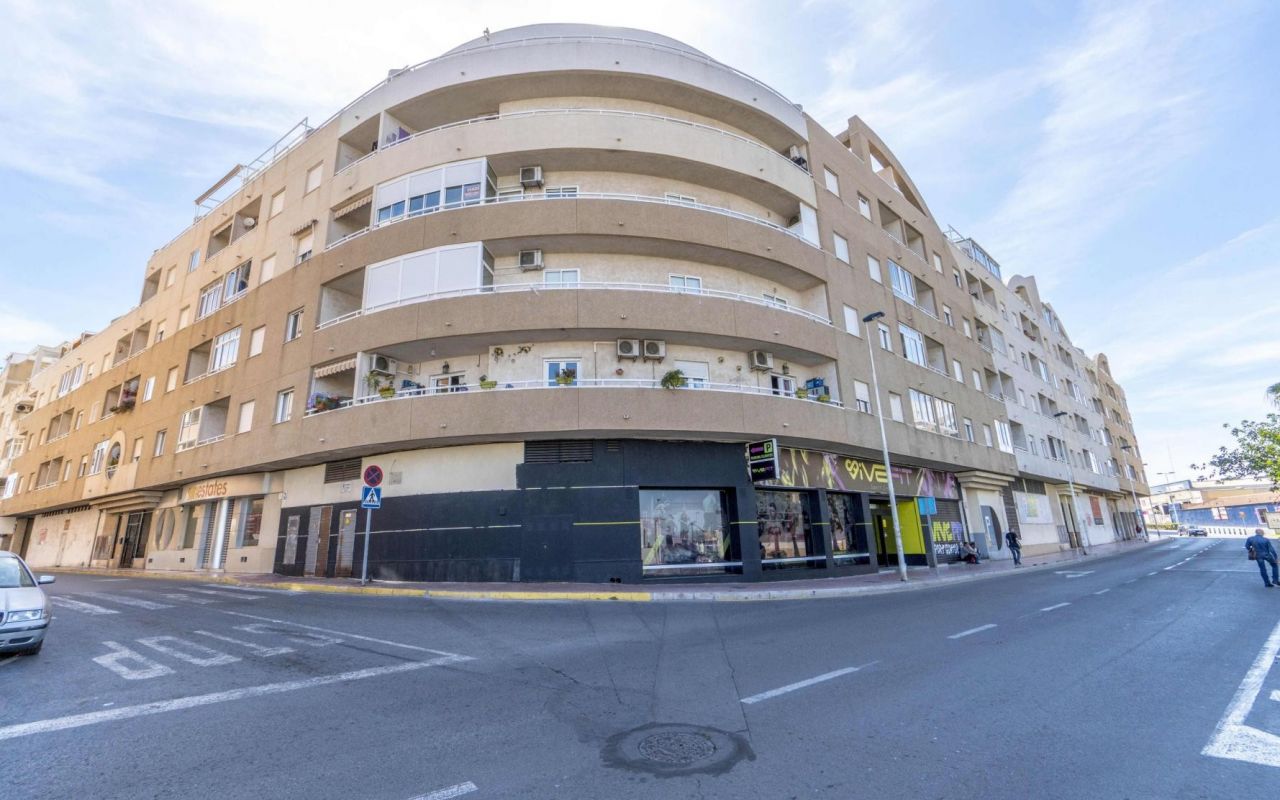 Appartement - Vente - Torrevieja - 4-AP-348