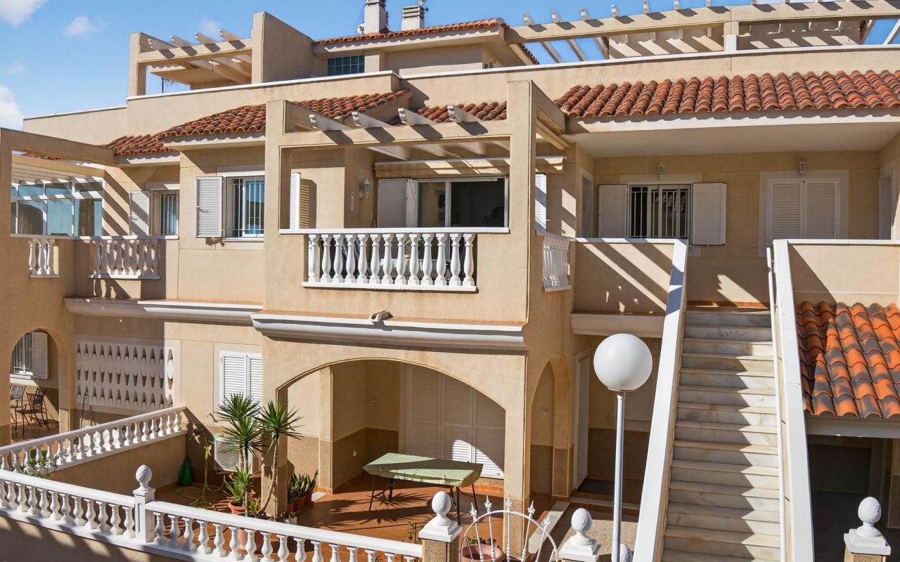 Bungalow à l'étage - Vente - Orihuela Costa - 4-B-Z1041