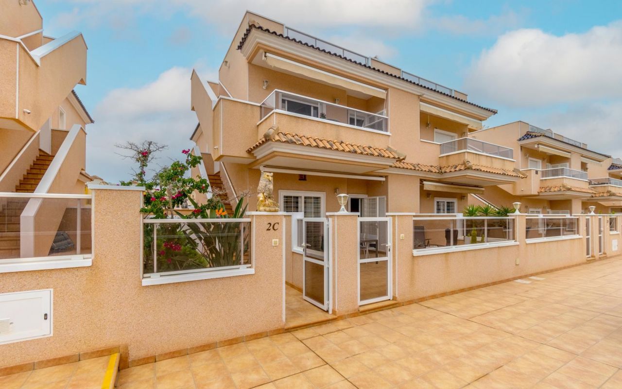 Bungalow à l'étage - Vente - Torrevieja - 4-B-Z1000