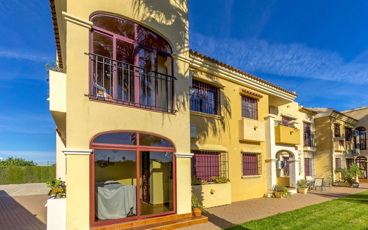 Bungalow à l'étage - Vente - Torrevieja - 4-B-Z887