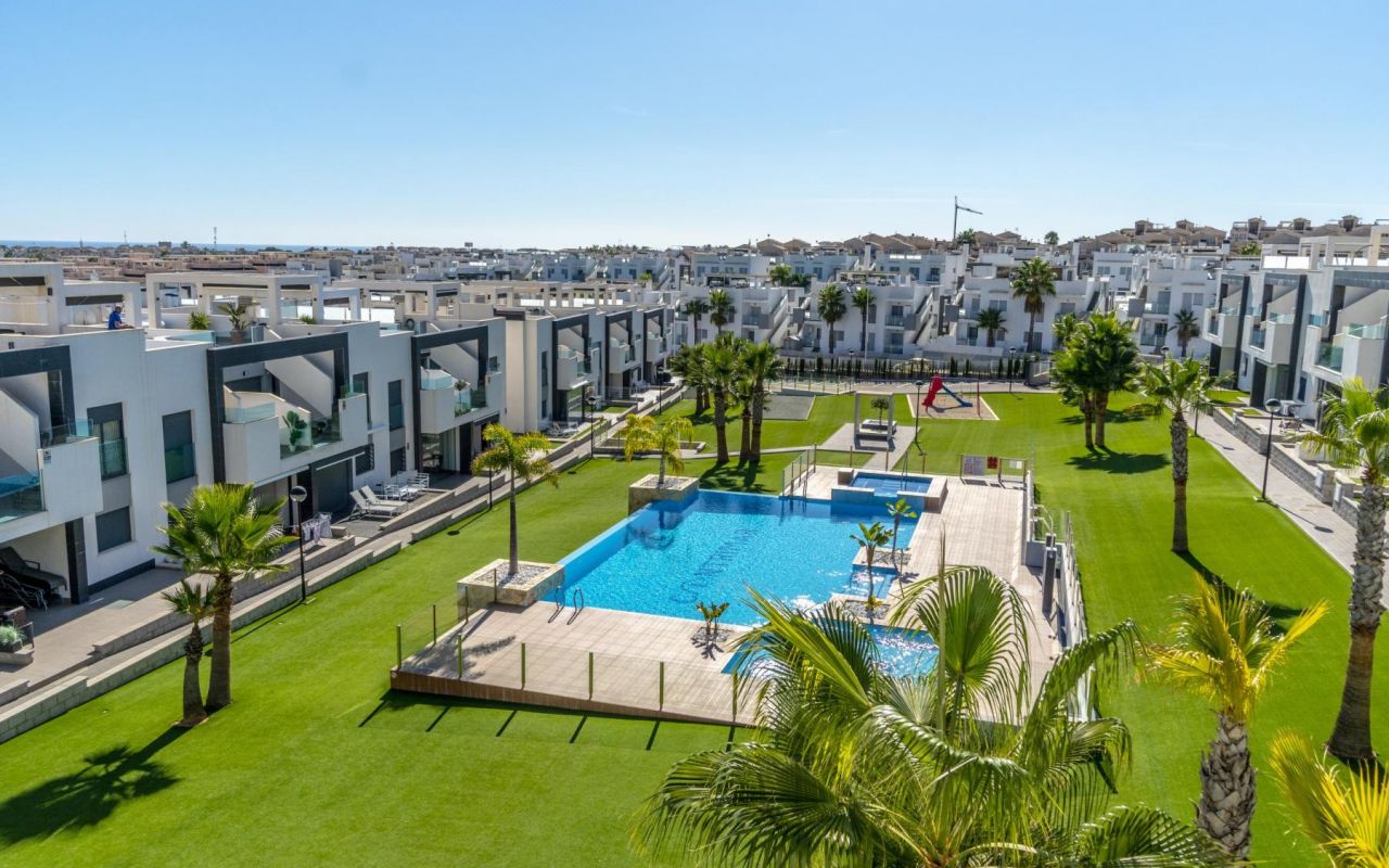 Bungalow Planta Alta - Reventa - Torrevieja - 4-B-Z878