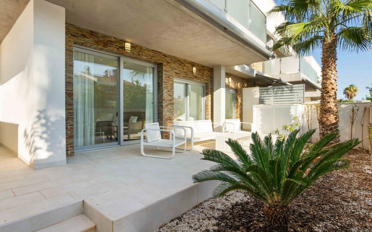 Bungalow Planta Baja - Reventa - Torrevieja - 4-B-Z938