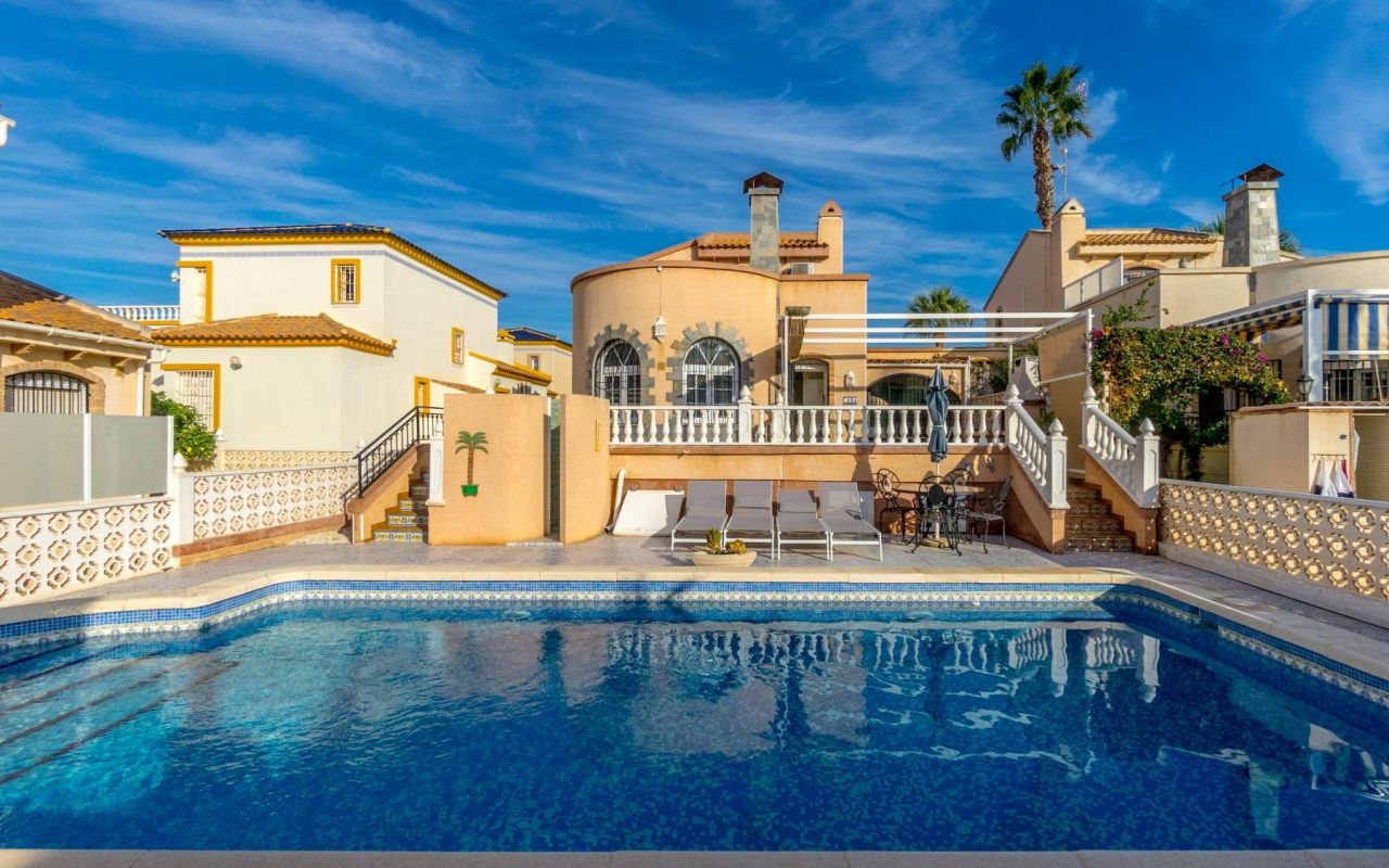 Enebolig  - Bruktbolig - Orihuela Costa - 4-CH-Z504