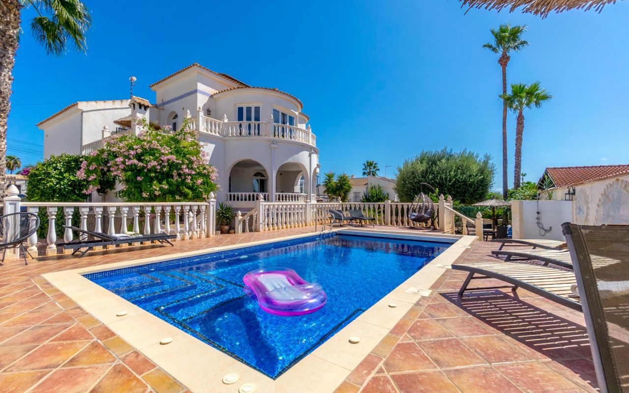 Frittliggende enebolig - Bruktbolig - Torrevieja - 4-CH-Z520