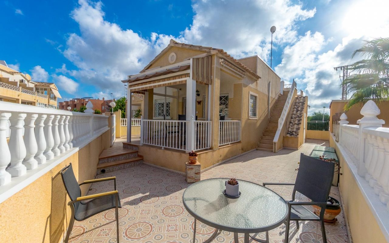 Frittliggende enebolig - Bruktbolig - Torrevieja - 4-CH-Z521