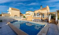 Resale - Chalet - Orihuela Costa - Playa Flamenca