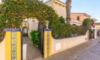 Resale - Chalet - Orihuela Costa - Playa Flamenca