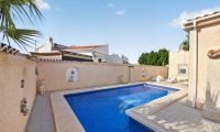Resale - Villa - Torrevieja - San Luis
