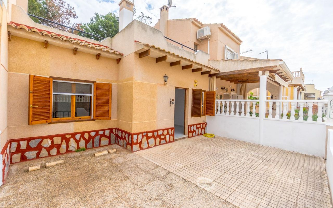 Townhouse - Resale - Torrevieja - 4-B-Z1013