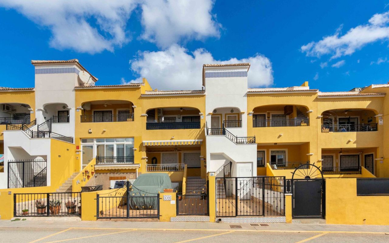 Upper floor - Resale - Los Montesinos - 4-B-Z934
