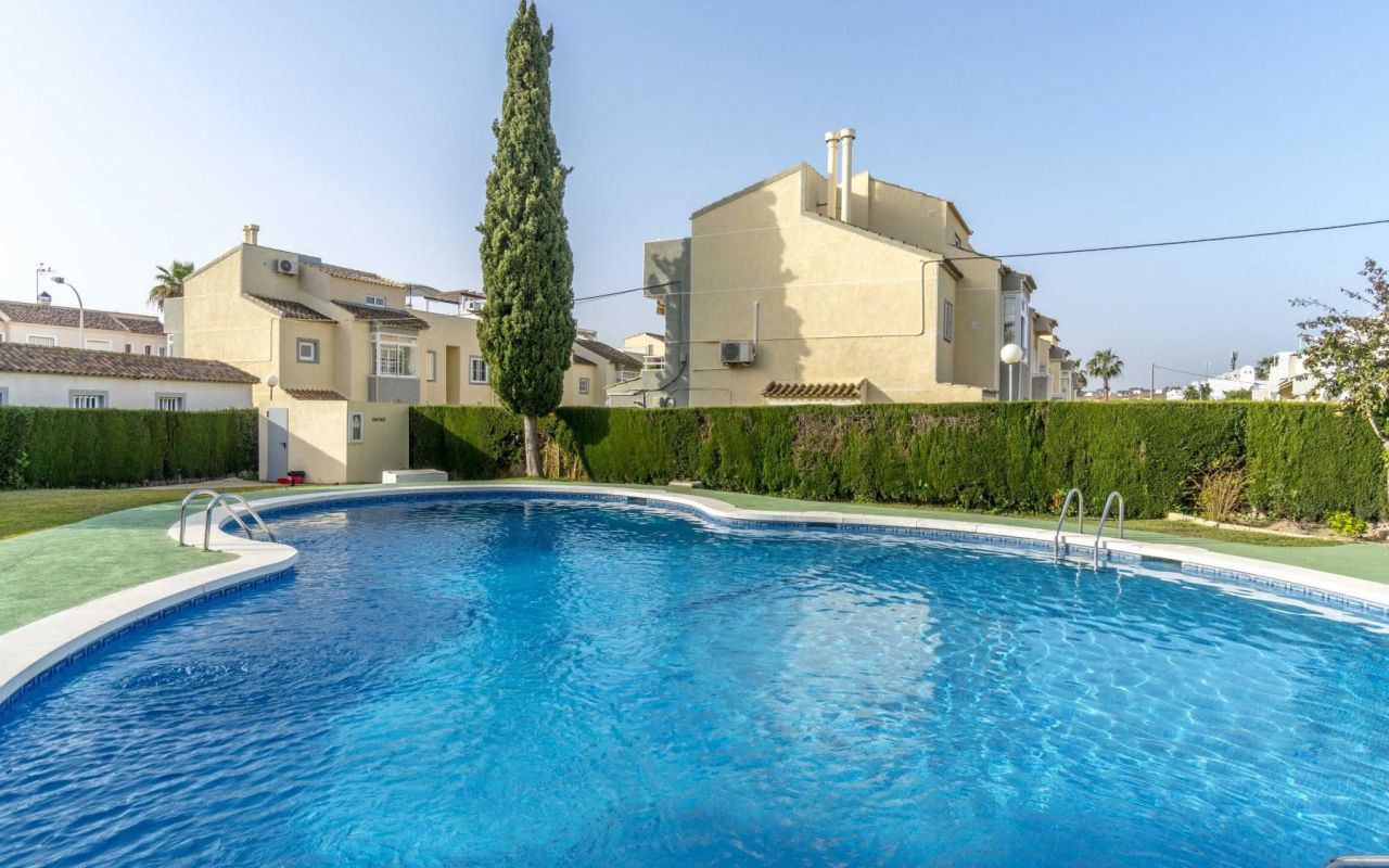Upper floor - Resale - Torrevieja - 4-B-Z804