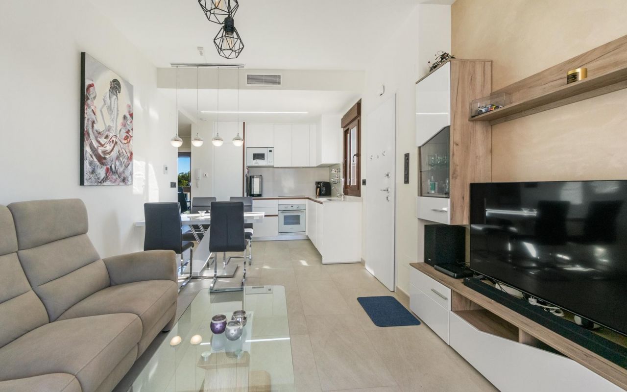 Upper floor - Resale - Torrevieja - 4-B-Z996