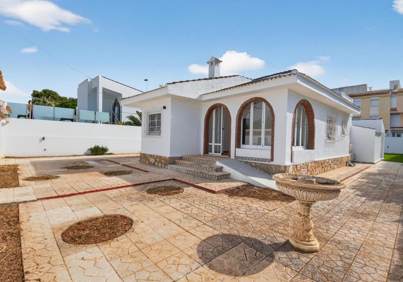 Villa - Reventa - Torrevieja - Los Angeles