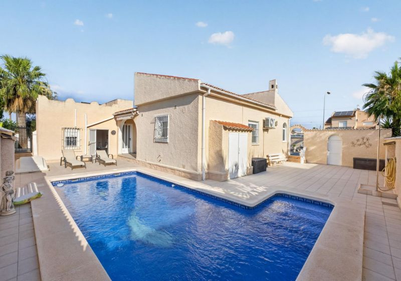 Villa - Reventa - Torrevieja - San Luis
